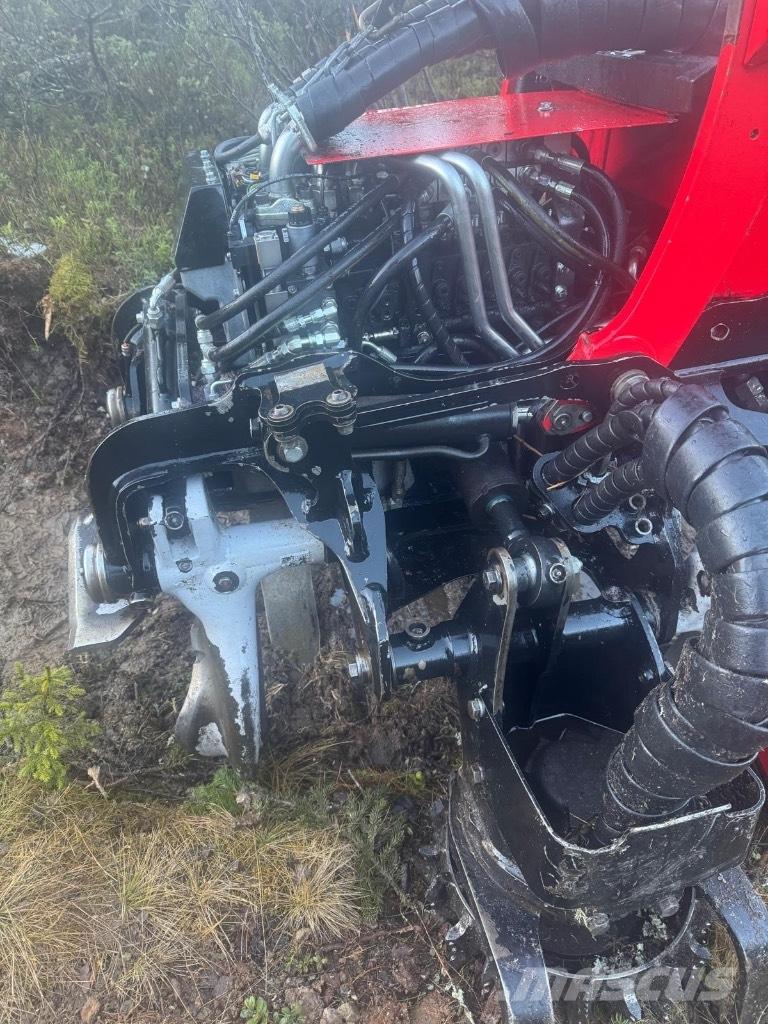 Komatsu 931 XC Harvesters