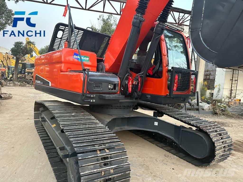 Doosan DX 225 LC Rupsgraafmachines