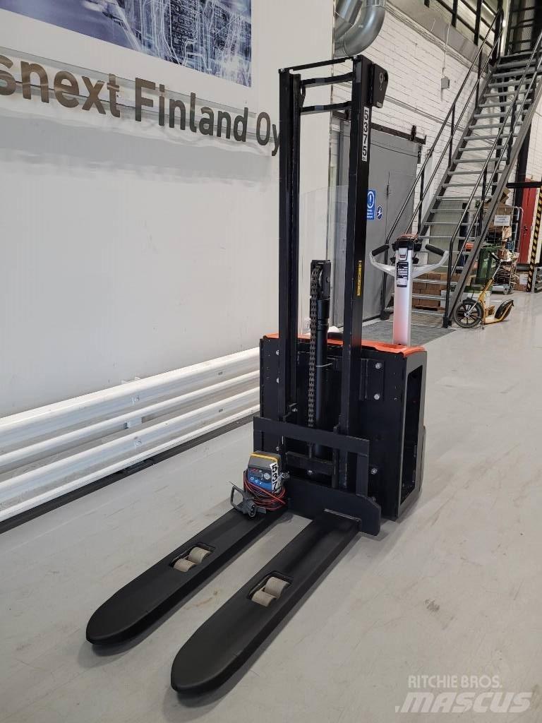 Rocla SWS 16 Meeloop stapelaar