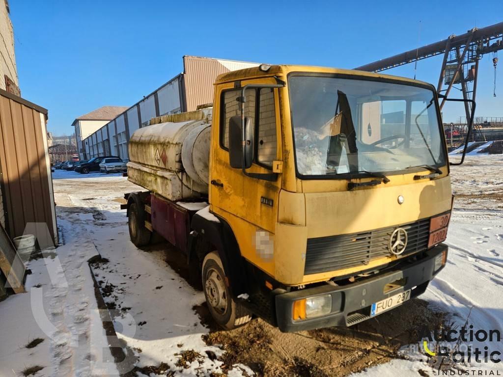 Mercedes-Benz 814 Tankwagen