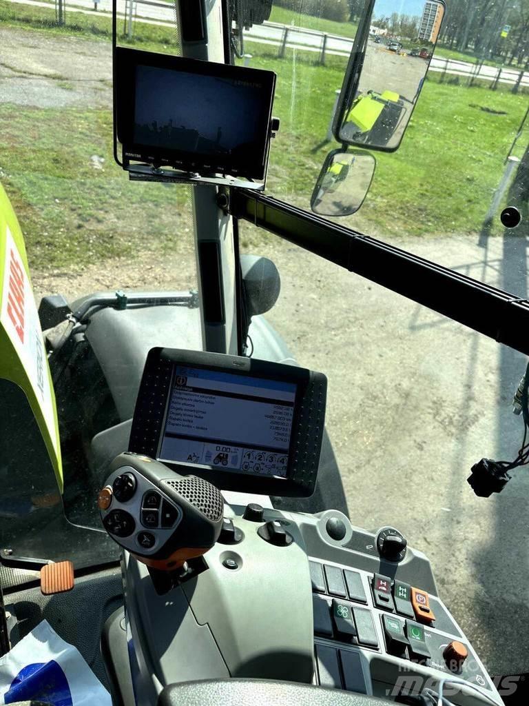 CLAAS Xerion 5000 Tractoren