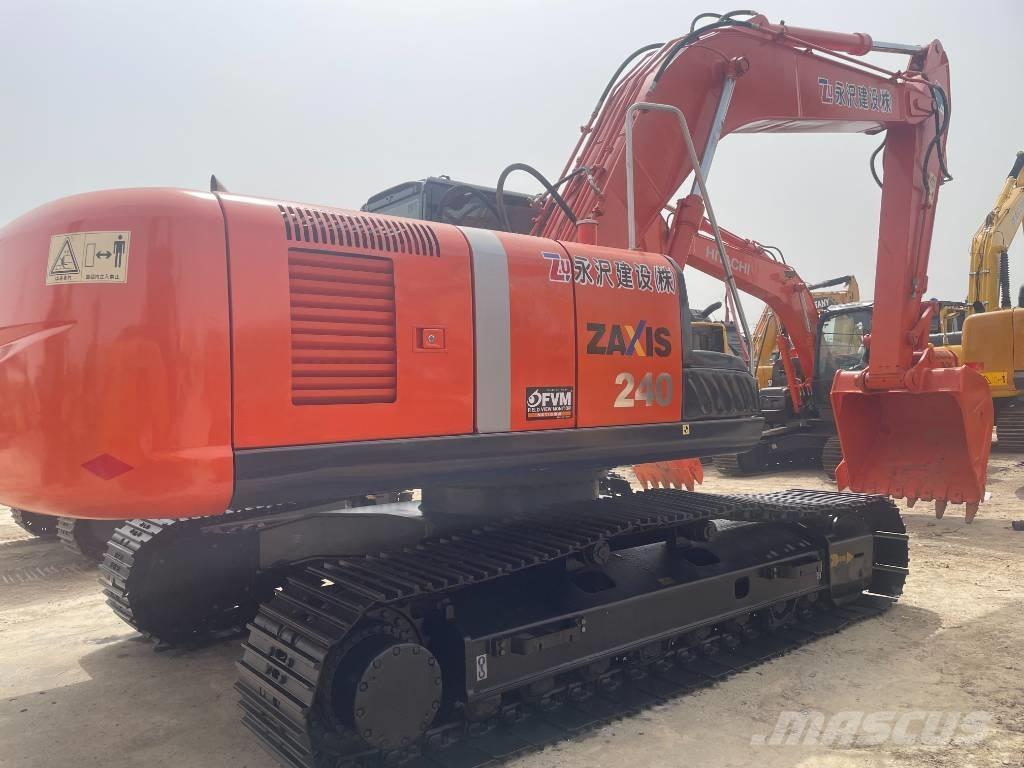 Hitachi ZX 240 Rupsgraafmachines
