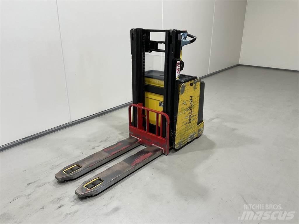 Hyster P2.0SD-17 Zelfrijdende stapelaars