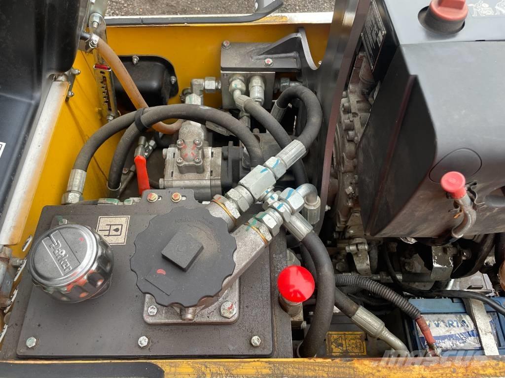 Mecalac MBR 71 Trilrolwalsen