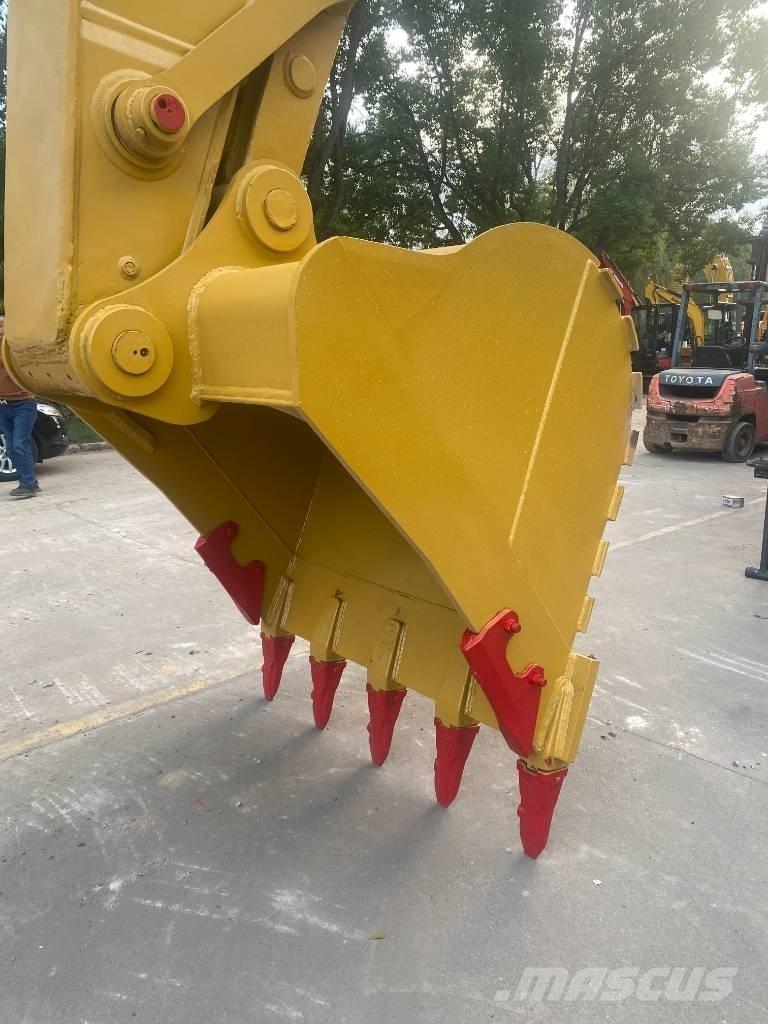 CAT 330 B L Rupsgraafmachines