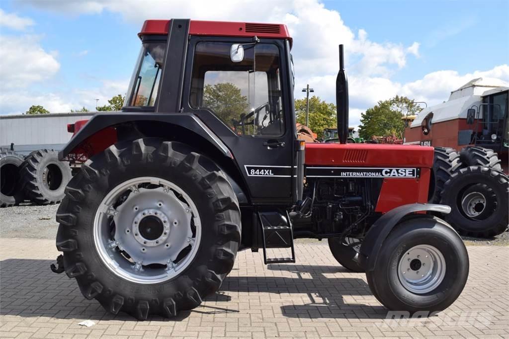 Case IH 844 XL Tractoren