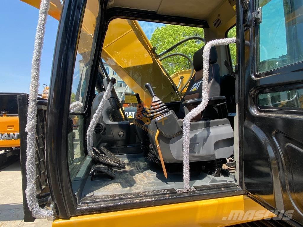 CAT 320 D Rupsgraafmachines