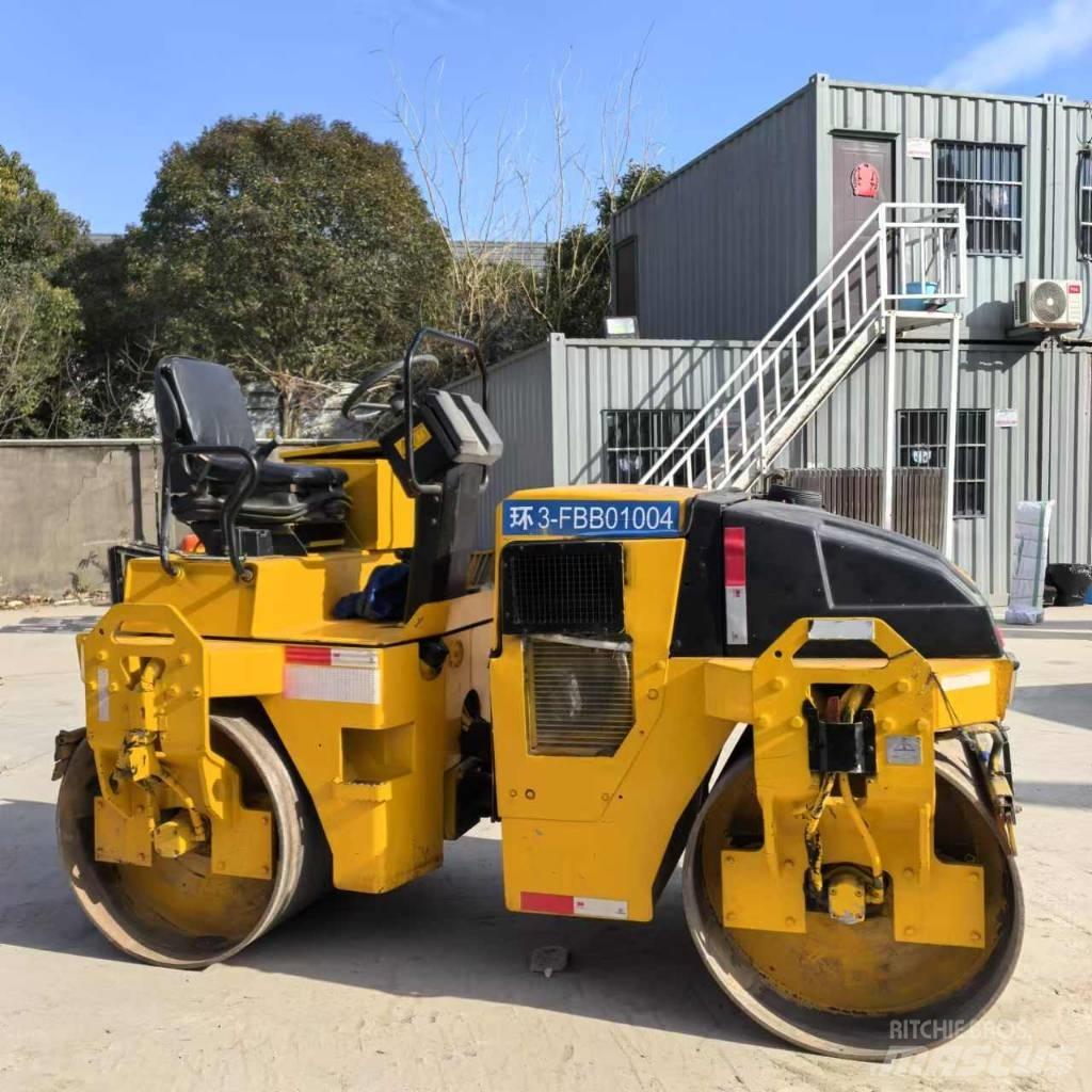 Dynapac CC 142 Trilrolwalsen