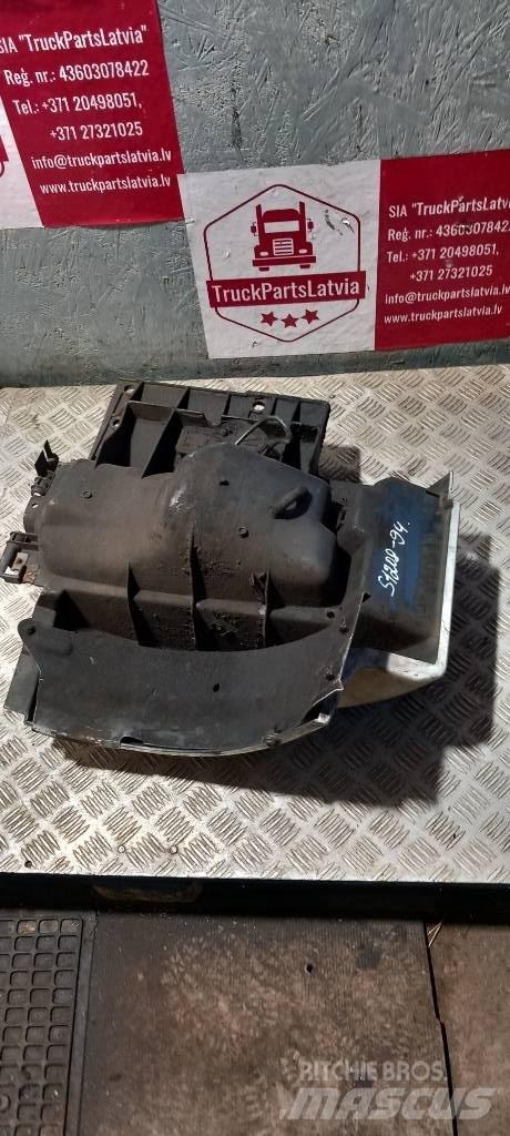 Scania 94 D.  1324599 Cabine en interieur