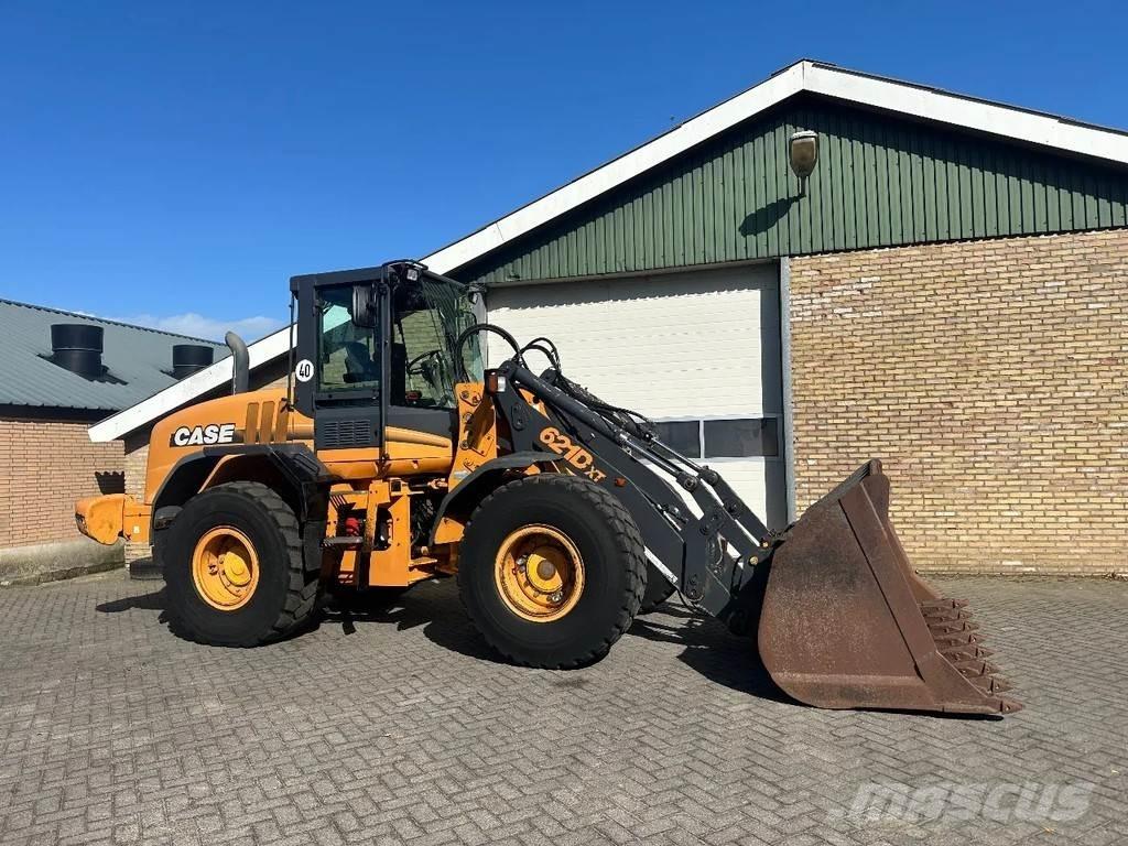 CASE 621D XT Wielladers