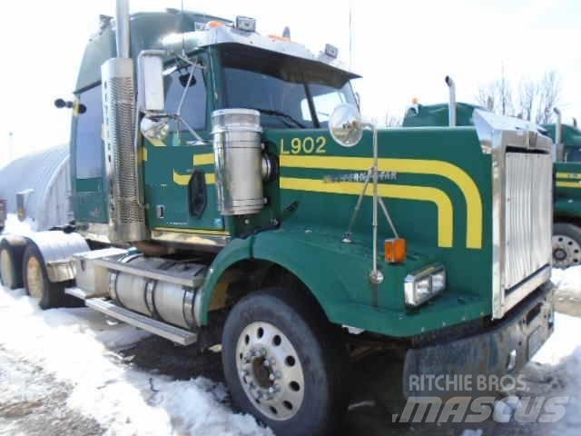 Western Star 4900 SA Trekkers
