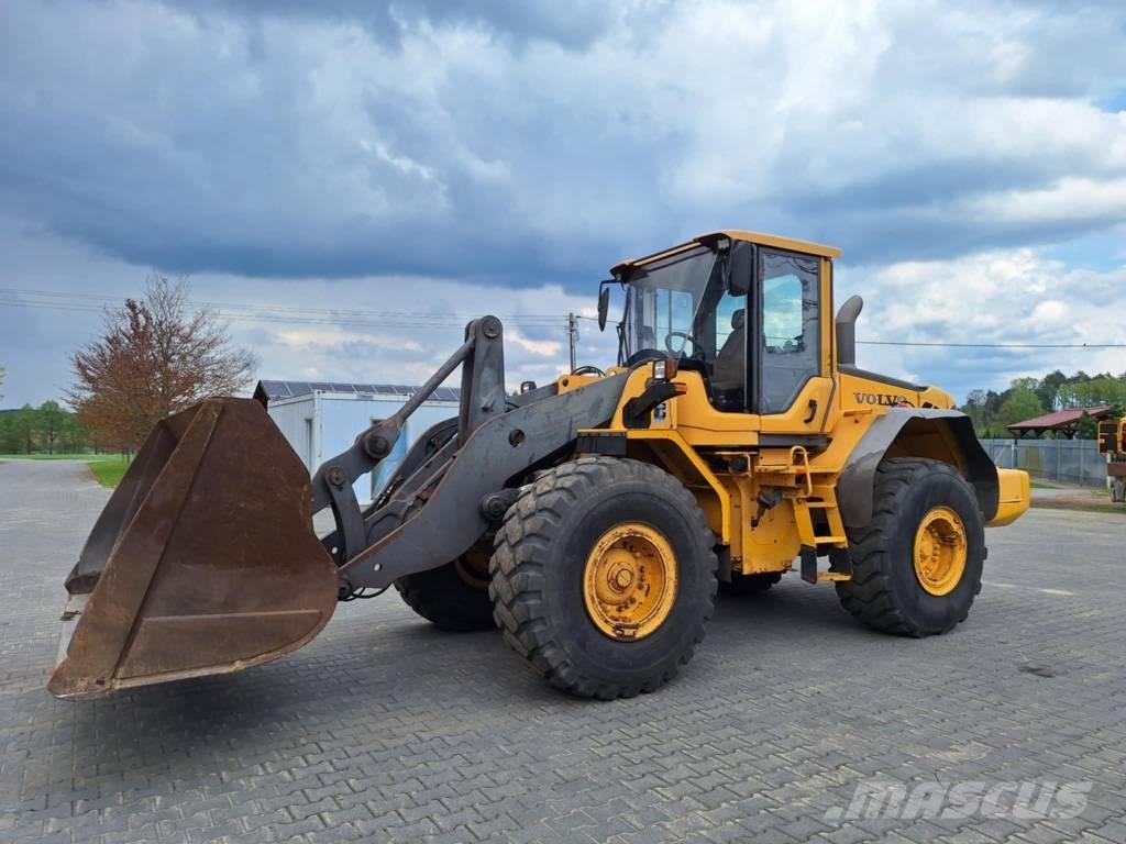 Volvo L 120 F Wielladers
