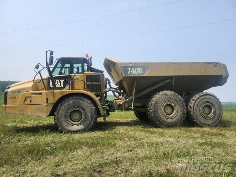CAT 740 B Knik dumptrucks