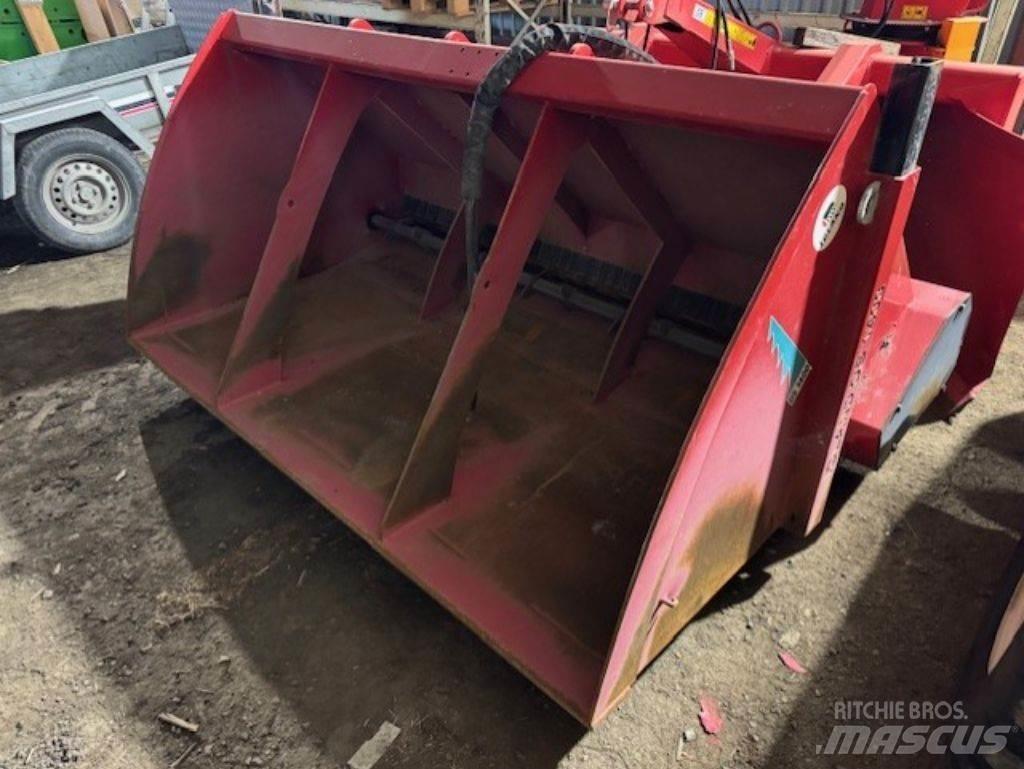 Igland DS 1400 Zand- en zoutstrooimachines