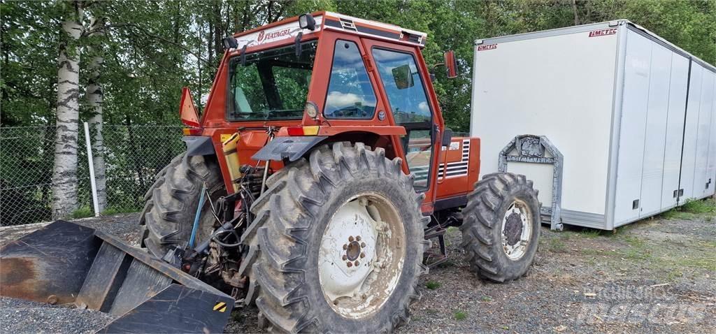 Fiat DT 90-90 Tractoren