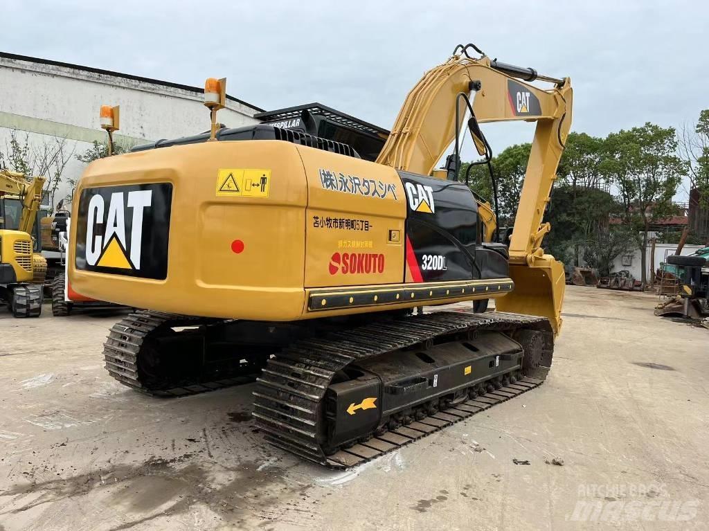 CAT 320 D Rupsgraafmachines