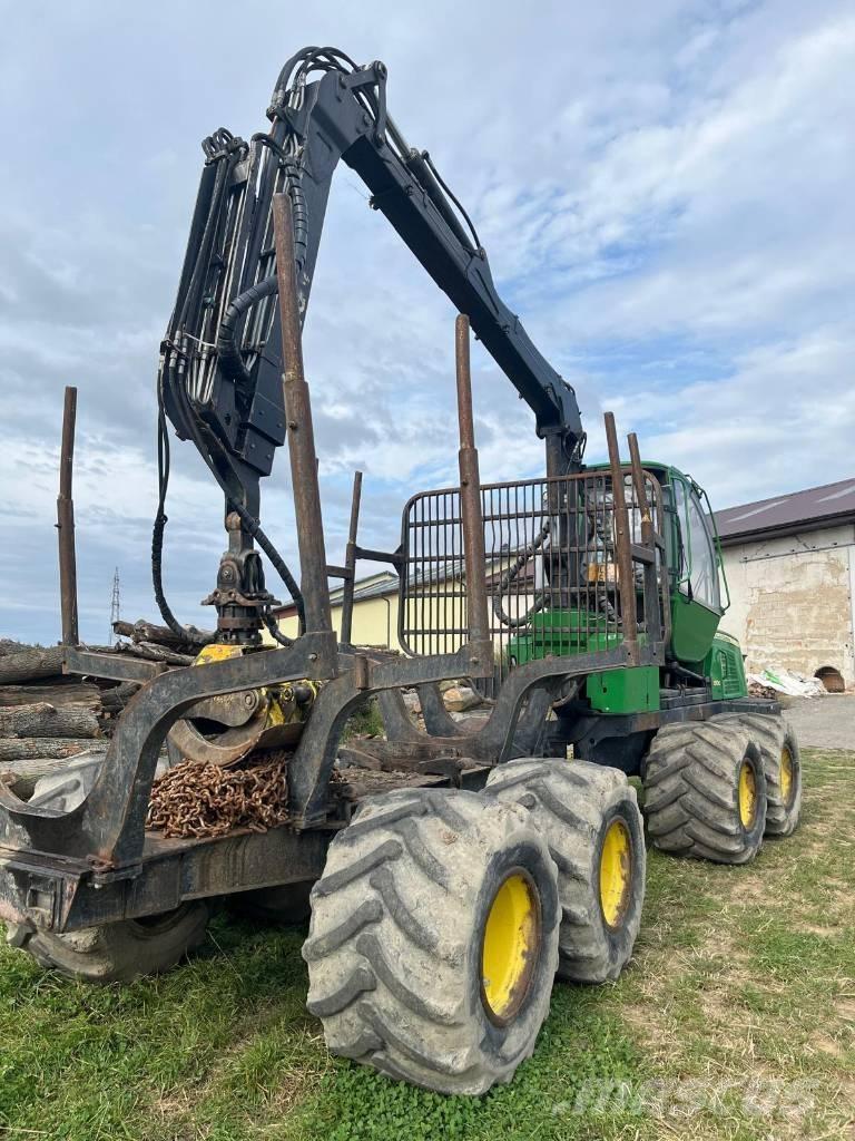 John Deere 810 E Uitrijwagens