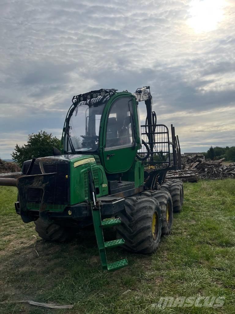 John Deere 810 E Uitrijwagens