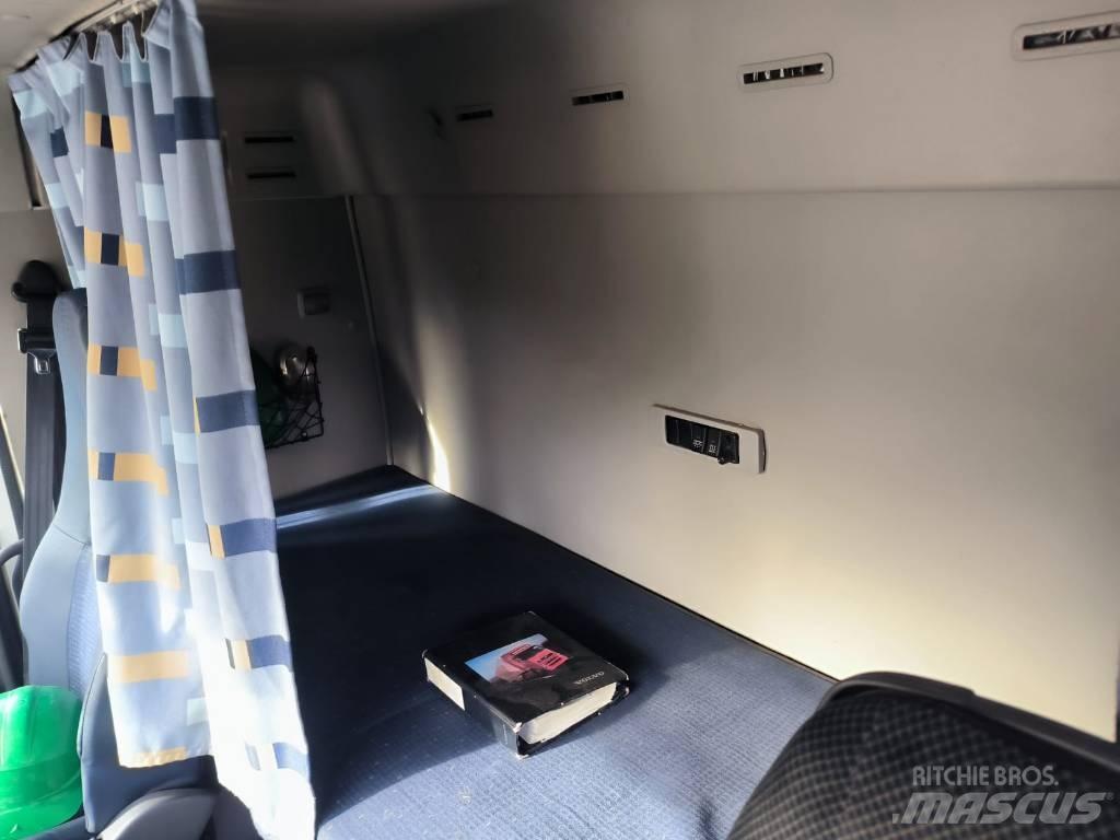 Volvo FH 440 Vrachtwagen met containersysteem