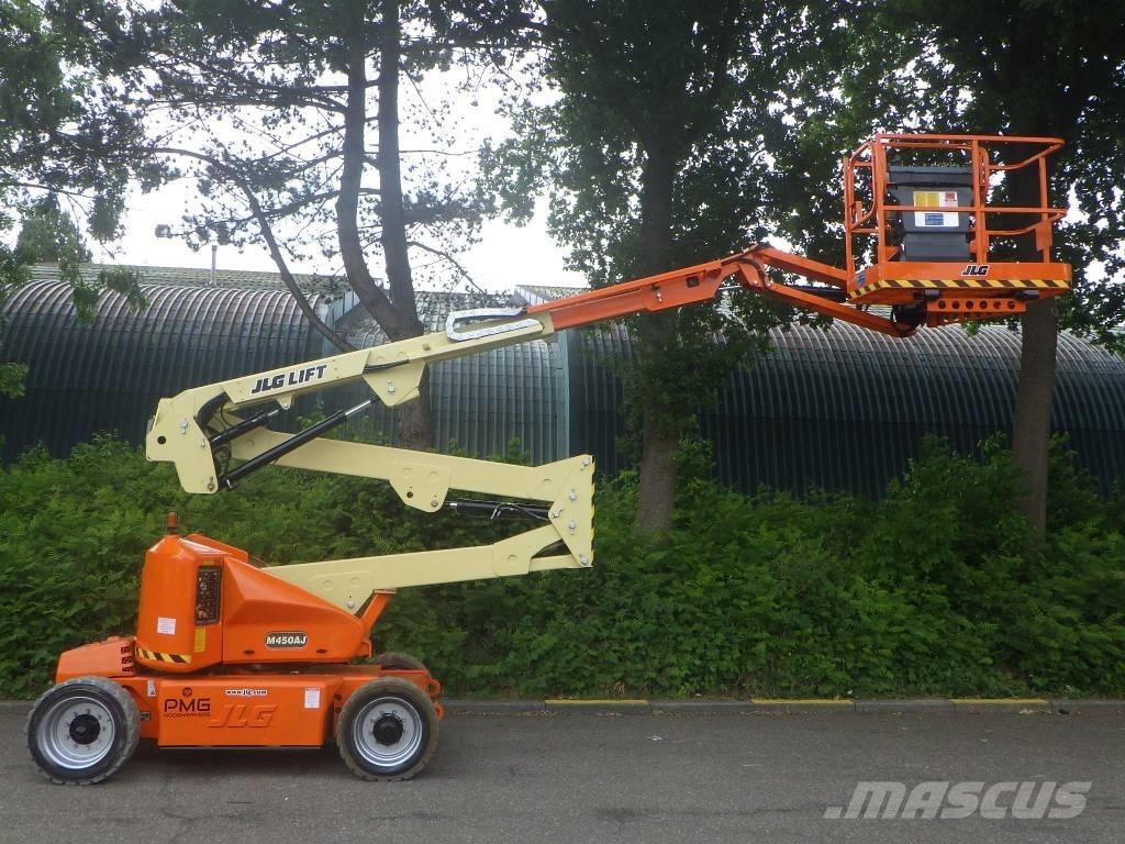 JLG M450AJ Knikarmhoogwerkers