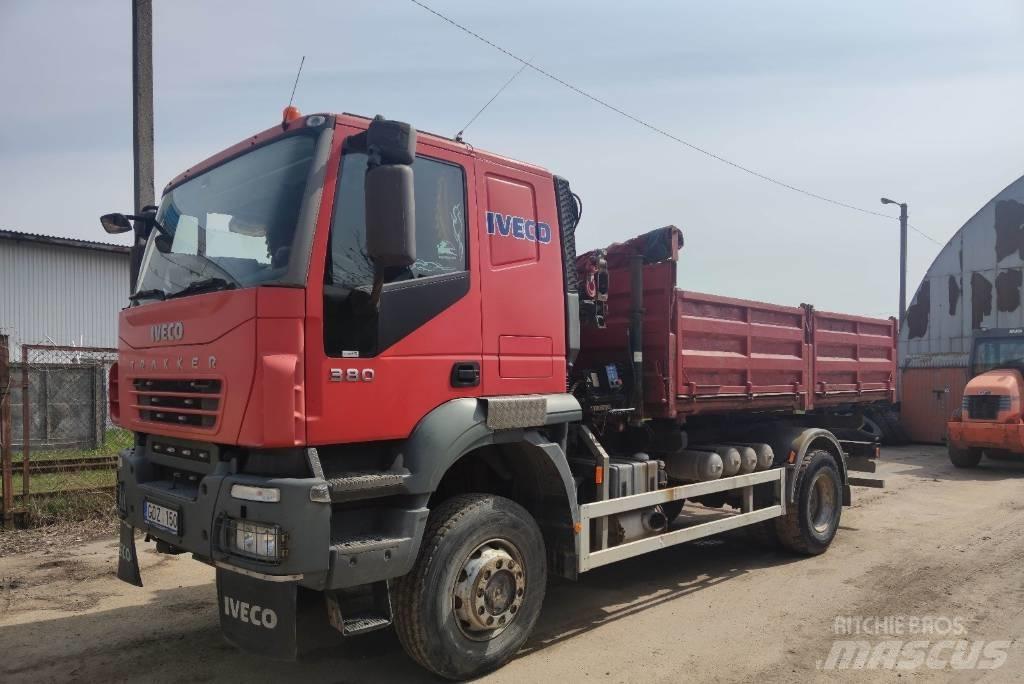 Iveco Trakker 380 Kipper
