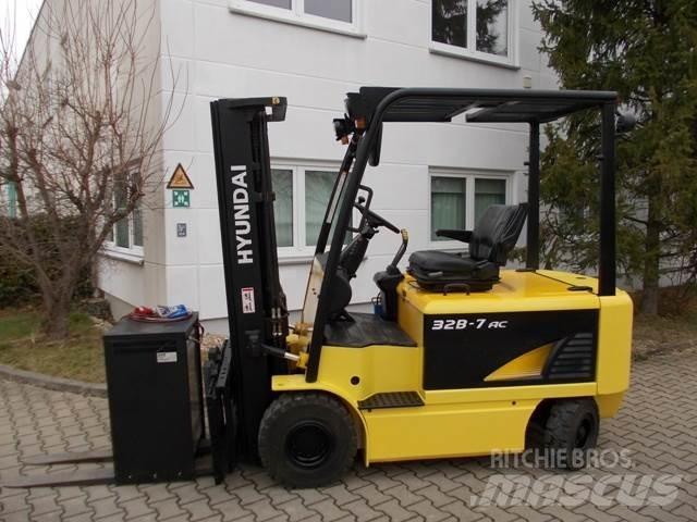 Hyundai 32 B-7 Elektrische heftrucks