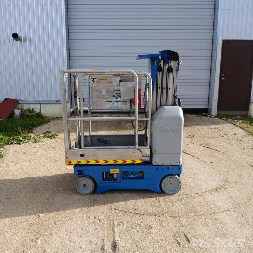 Genie GR 15 Zelfrijdende knikarm hoogwerker