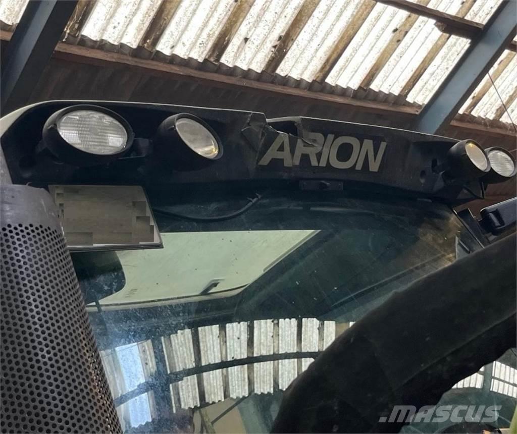 CLAAS Arion 420 Tractoren