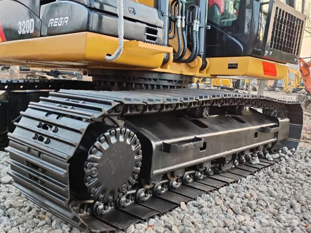 CAT 320 D Rupsgraafmachines