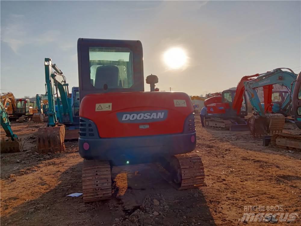 Doosan DH 60-7 Minigraafmachines < 7t