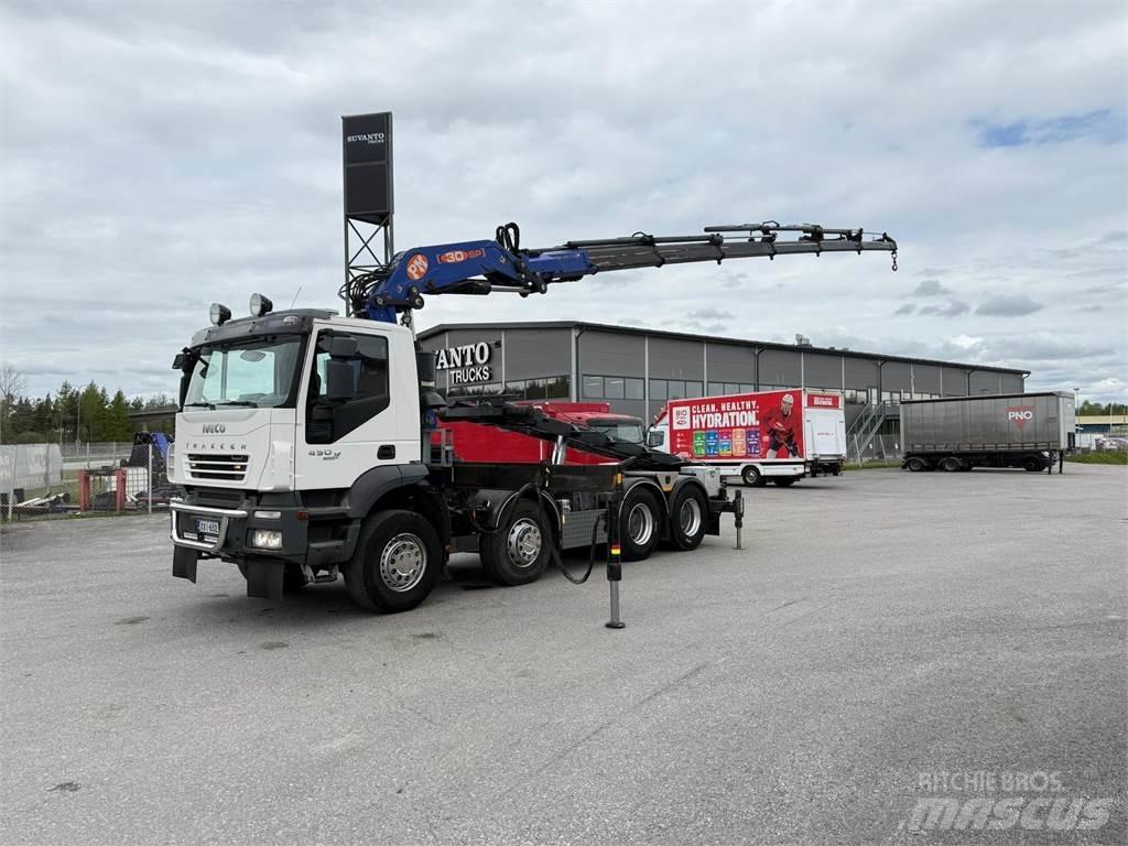Iveco 410T45 8x4 Vlakke laadvloer met kraan