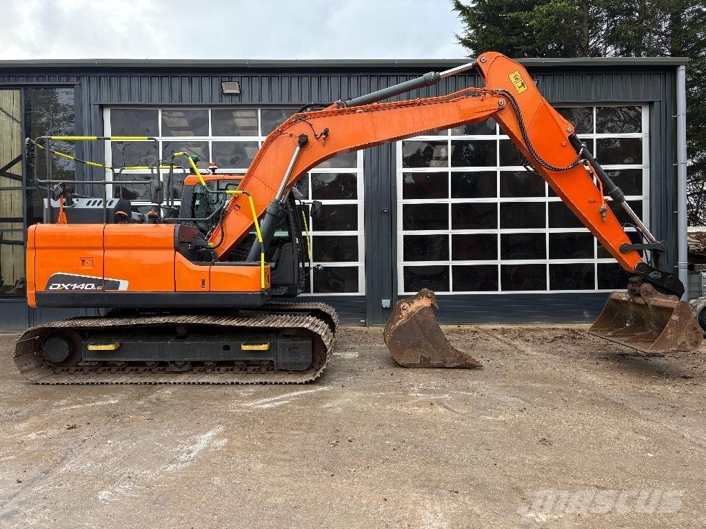 Doosan DX 140 LC Rupsgraafmachines