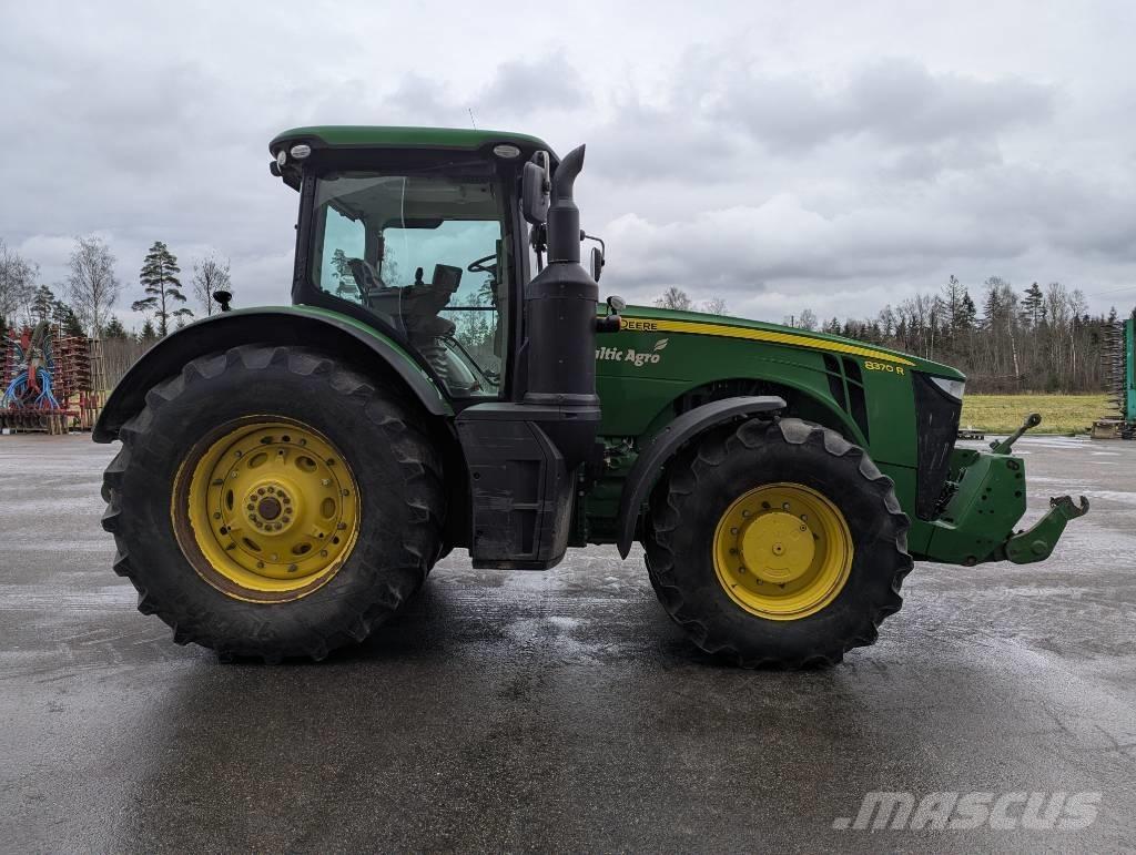 John Deere 8370 R Tractoren
