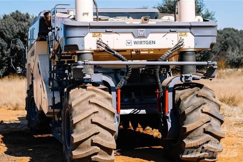 Wirtgen WR240 Anders
