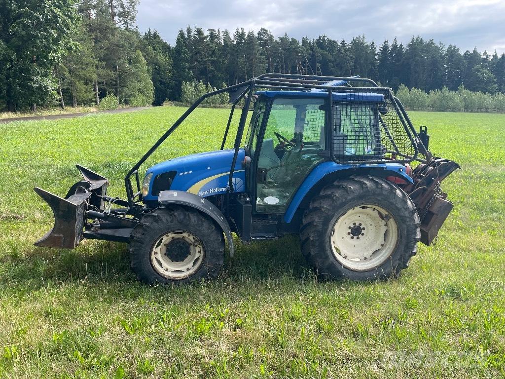 New Holland  T5050 Bosbouw tractoren