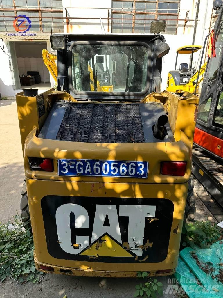 CAT 226 B Schrankladers