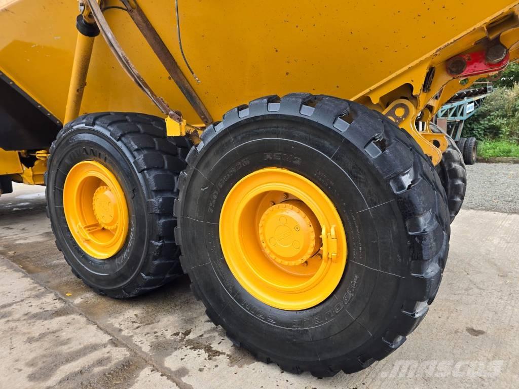 Bell B 30 E Knik dumptrucks