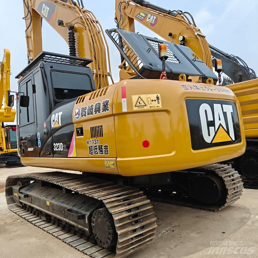 CAT 323 D L Rupsgraafmachines