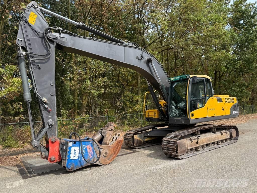 Volvo EC 240 C N L Rupsgraafmachines