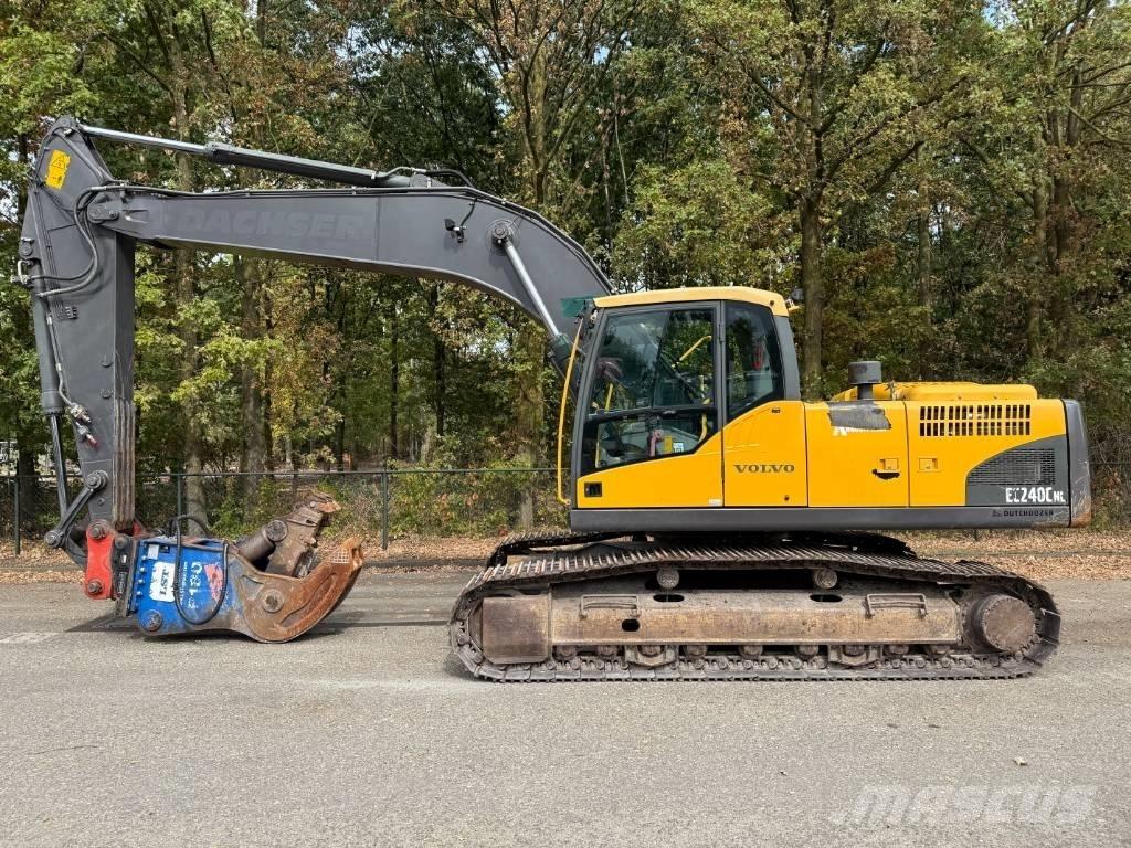 Volvo EC 240 C N L Rupsgraafmachines