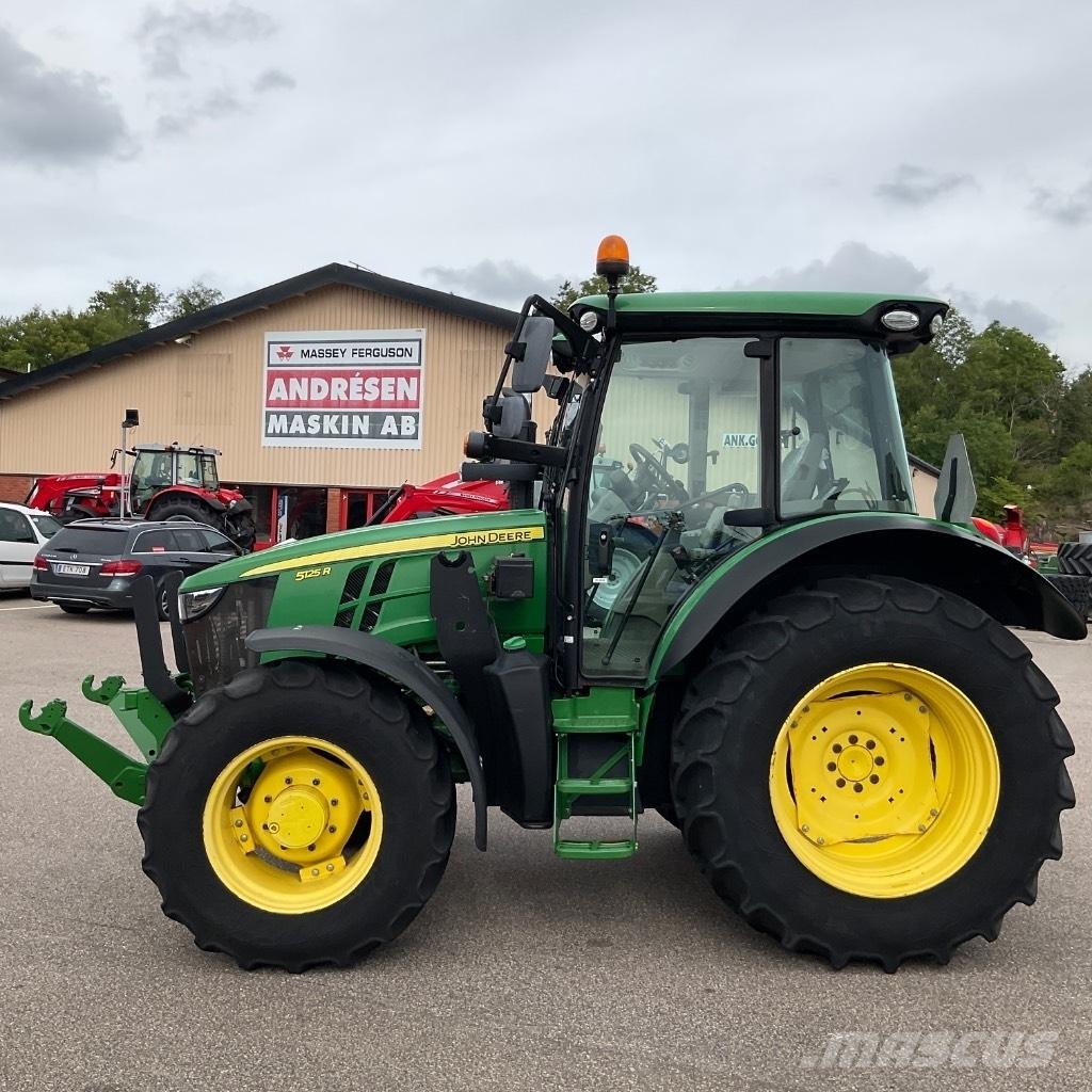 John Deere 5125R Tractoren