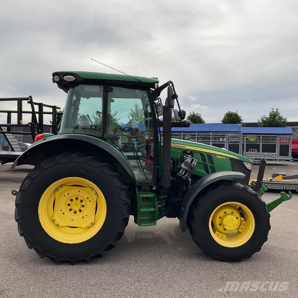 John Deere 5125R Tractoren