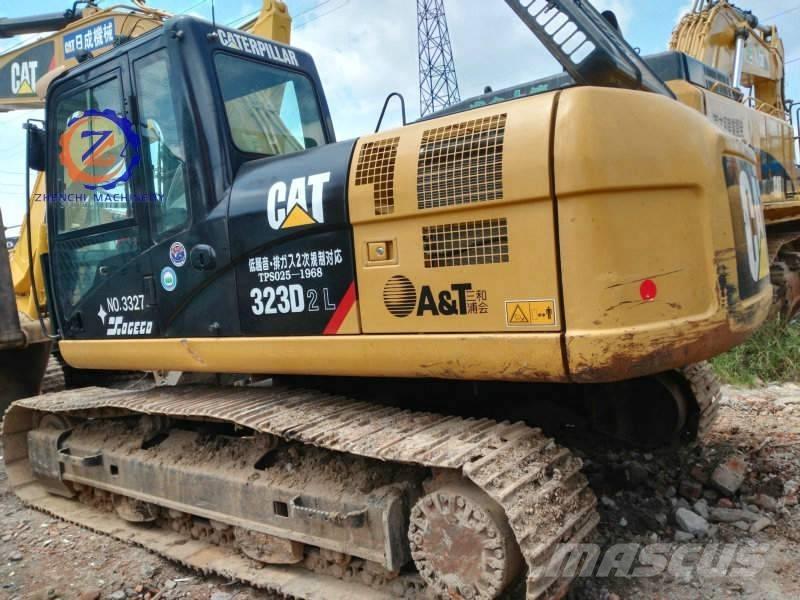 CAT 323 D L Rupsgraafmachines