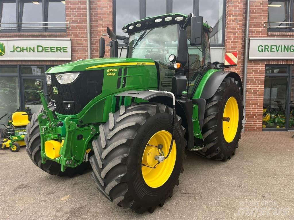 John Deere 6250R Tractoren