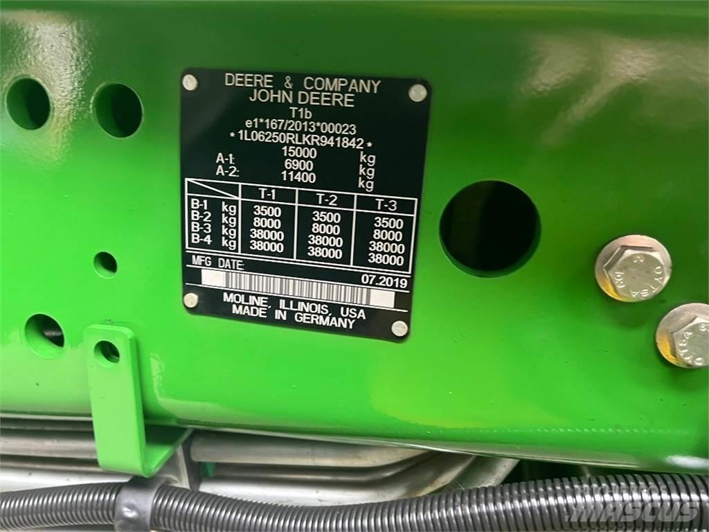 John Deere 6250R Tractoren
