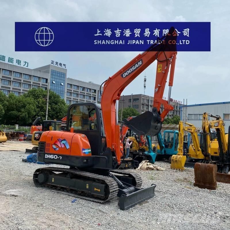 Doosan DH 60 Rupsgraafmachines