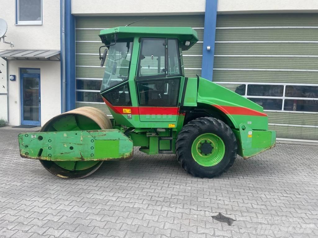 Dynapac CA 152 D Trilrolwalsen