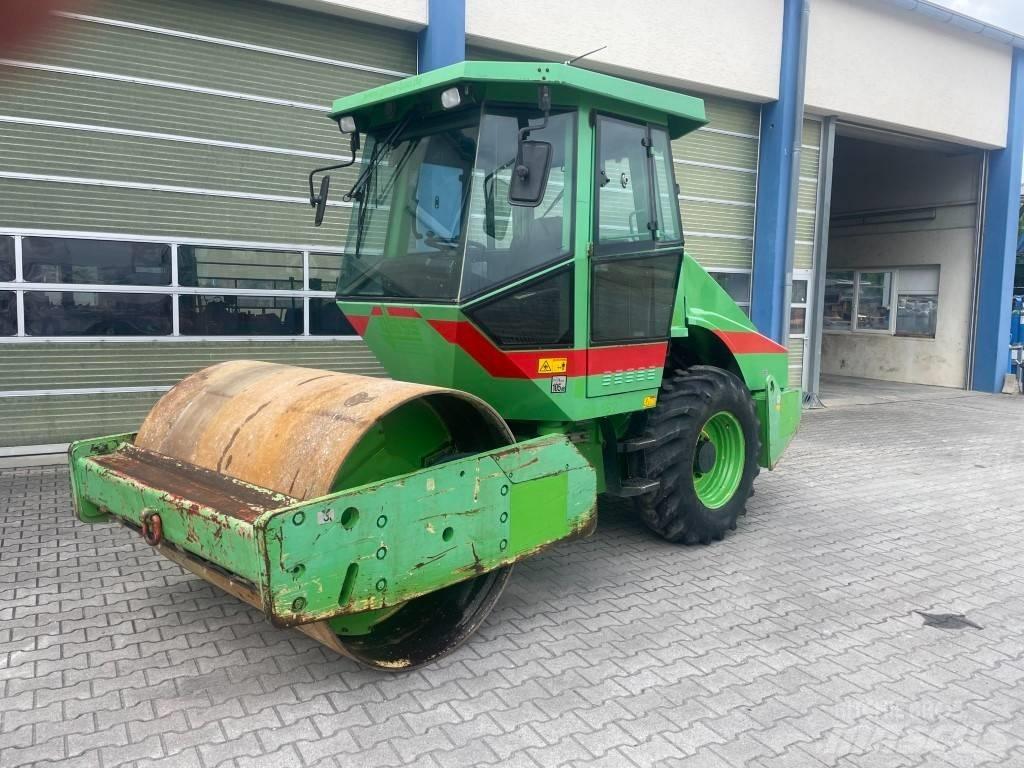 Dynapac CA 152 D Trilrolwalsen