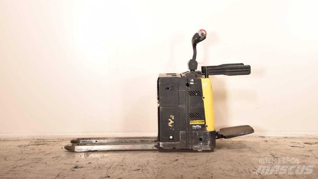 Hyster P 2.0 S Pallettruck met meerij platform