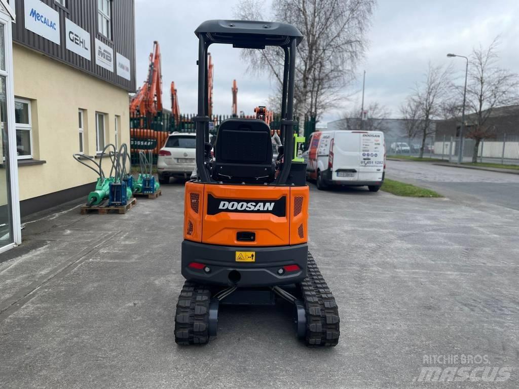 Develon DX 20 Z-7 Minigraafmachines < 7t